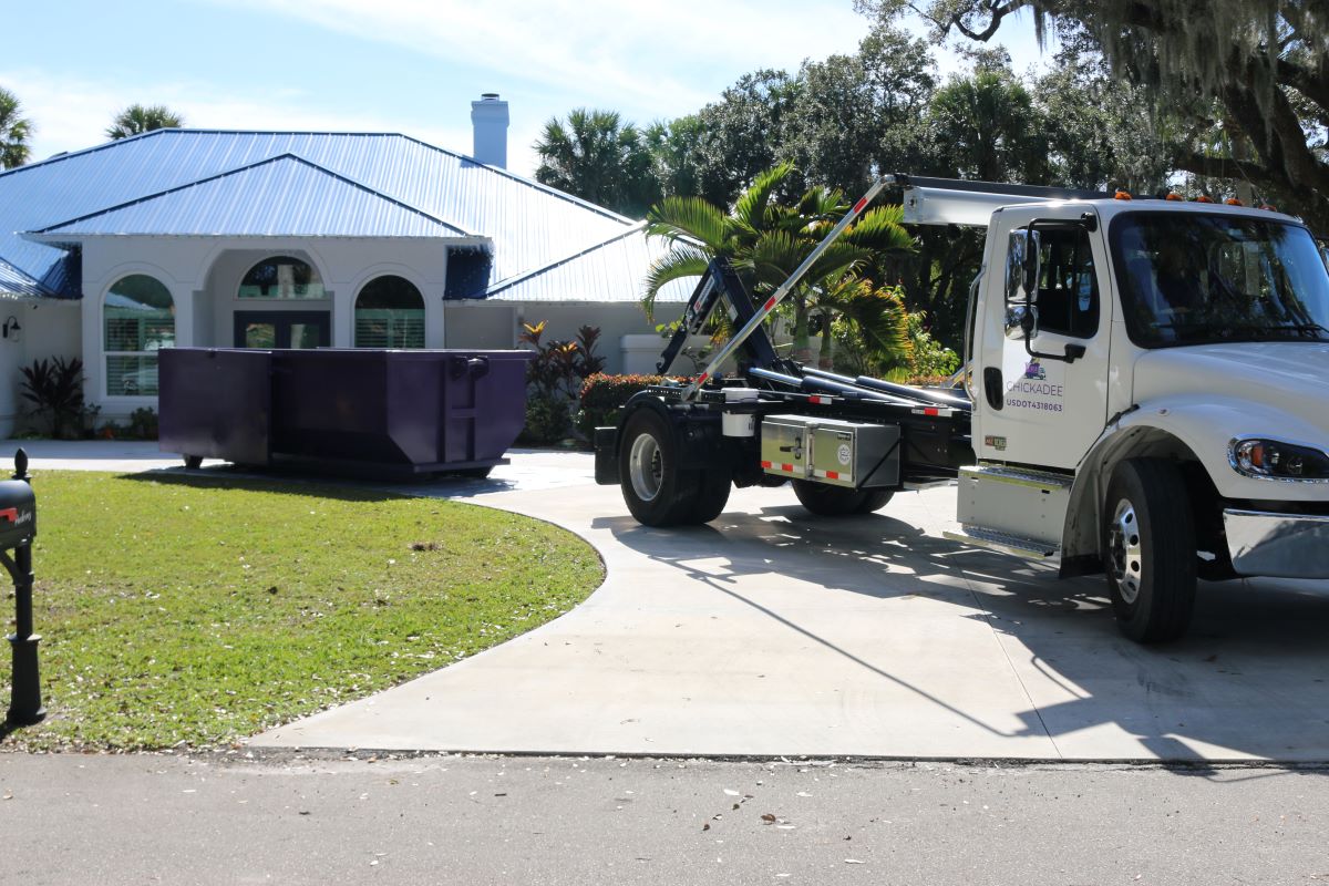 Chickadee offers the best junk removal services in Vero Beach and surrounding areas.
